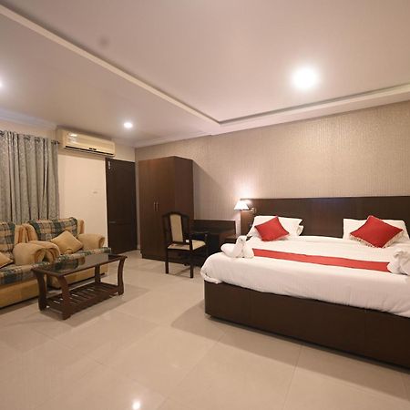 Hotel Bhagavath Gardens Chengannur 외부 사진