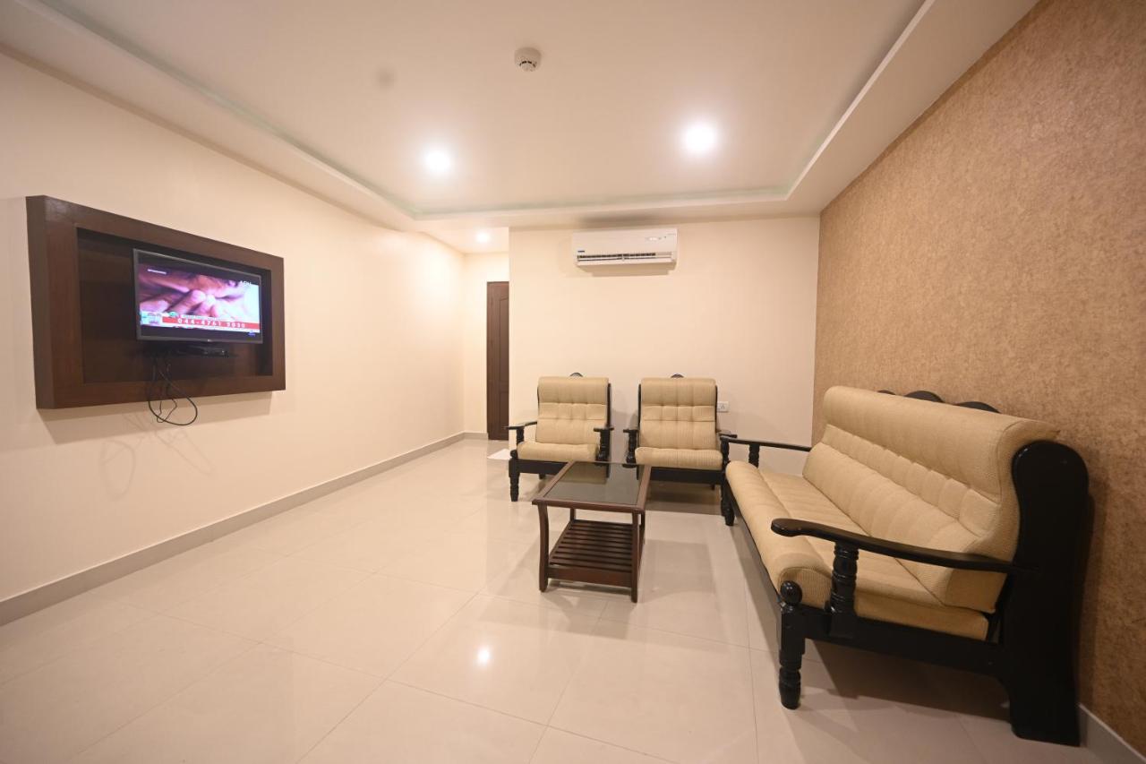 Hotel Bhagavath Gardens Chengannur 외부 사진