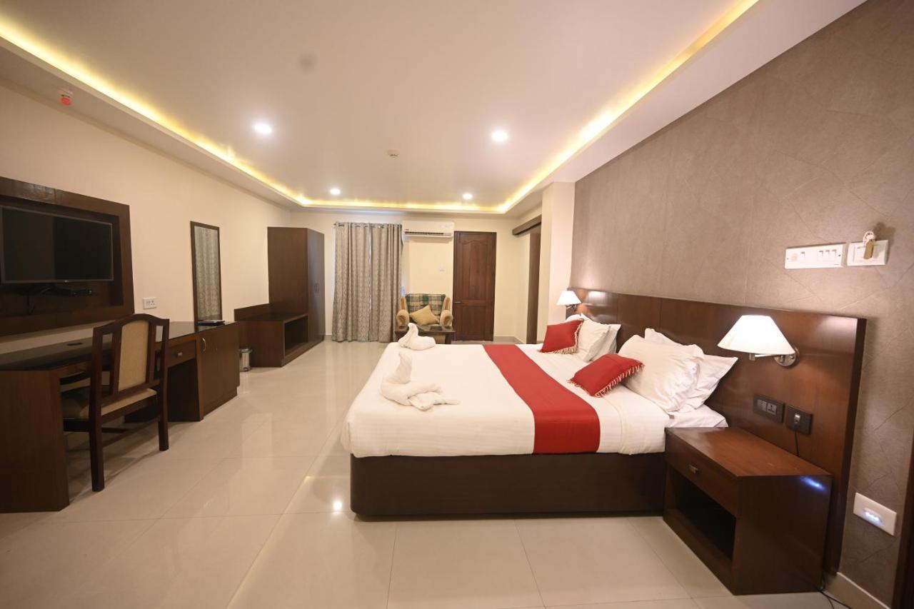 Hotel Bhagavath Gardens Chengannur 외부 사진